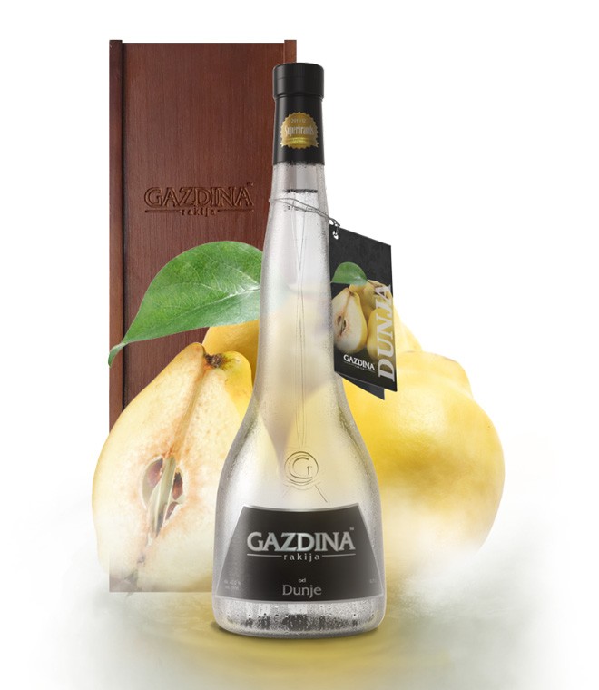 Rakija od Dunje 700ml - Drveno Pakovanje